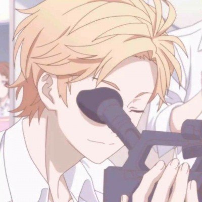 女子挖野菜挖到大蛇 双方都吓坏了